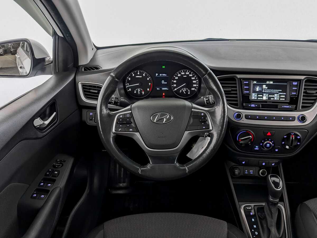 Купить Hyundai Solaris, 2018, 128 050 км, фото №20