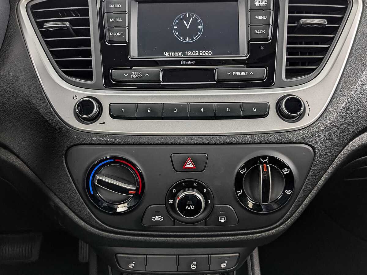 Купить Hyundai Solaris, 2017, 158 808 км, фото №17