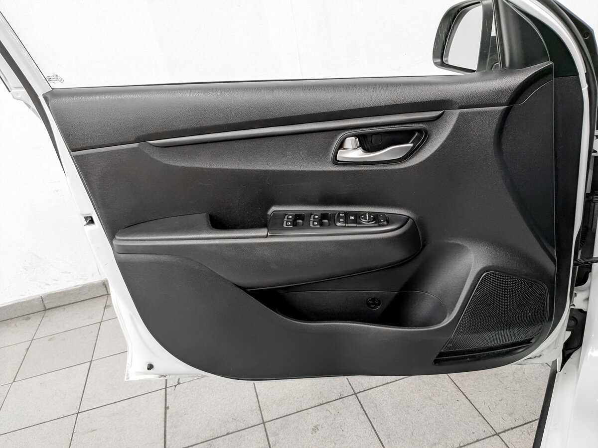 Купить Kia Rio X-Line, 2019, 148 880 км, фото №19