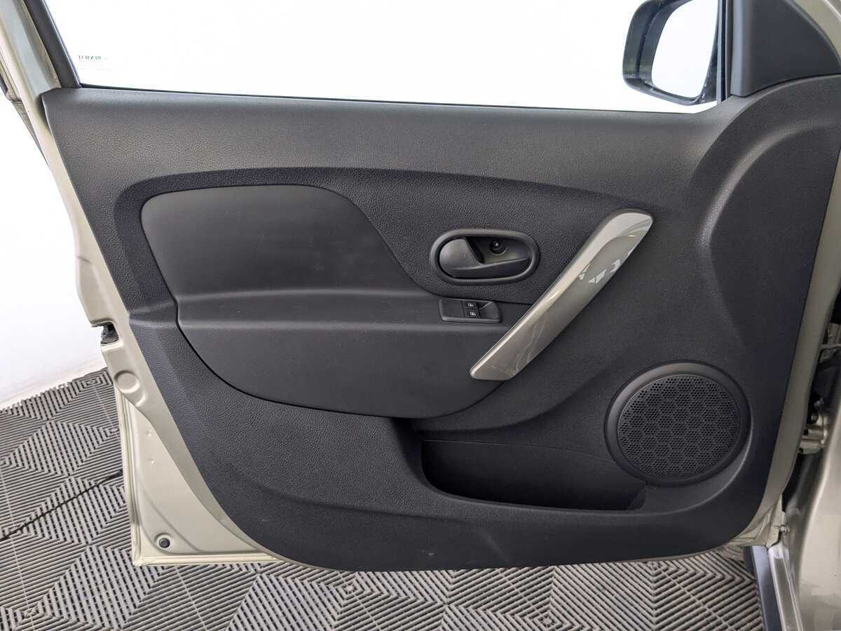 Купить Renault Sandero, 2021, 80 665 км, фото №17