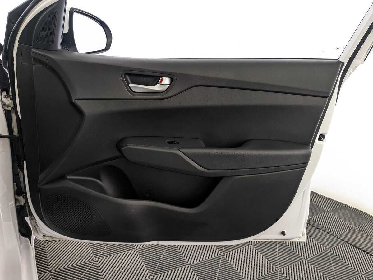 Купить Hyundai Solaris, 2021, 101 042 км, фото №25