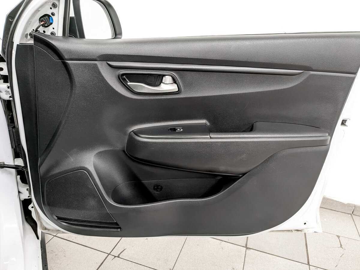 Купить Kia Rio X-Line, 2020, 189 238 км, фото №23