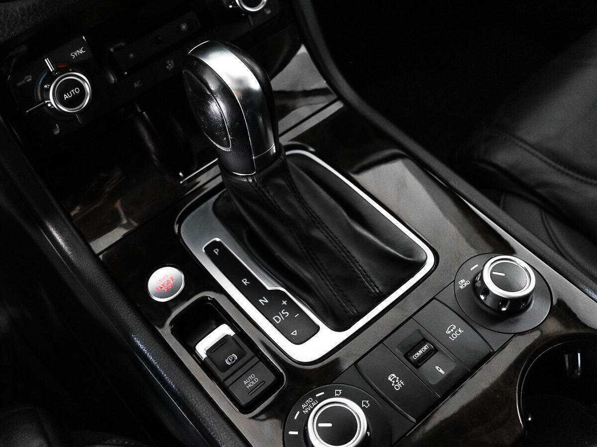 Купить Volkswagen Touareg, 2012, 137 287 км, фото №11