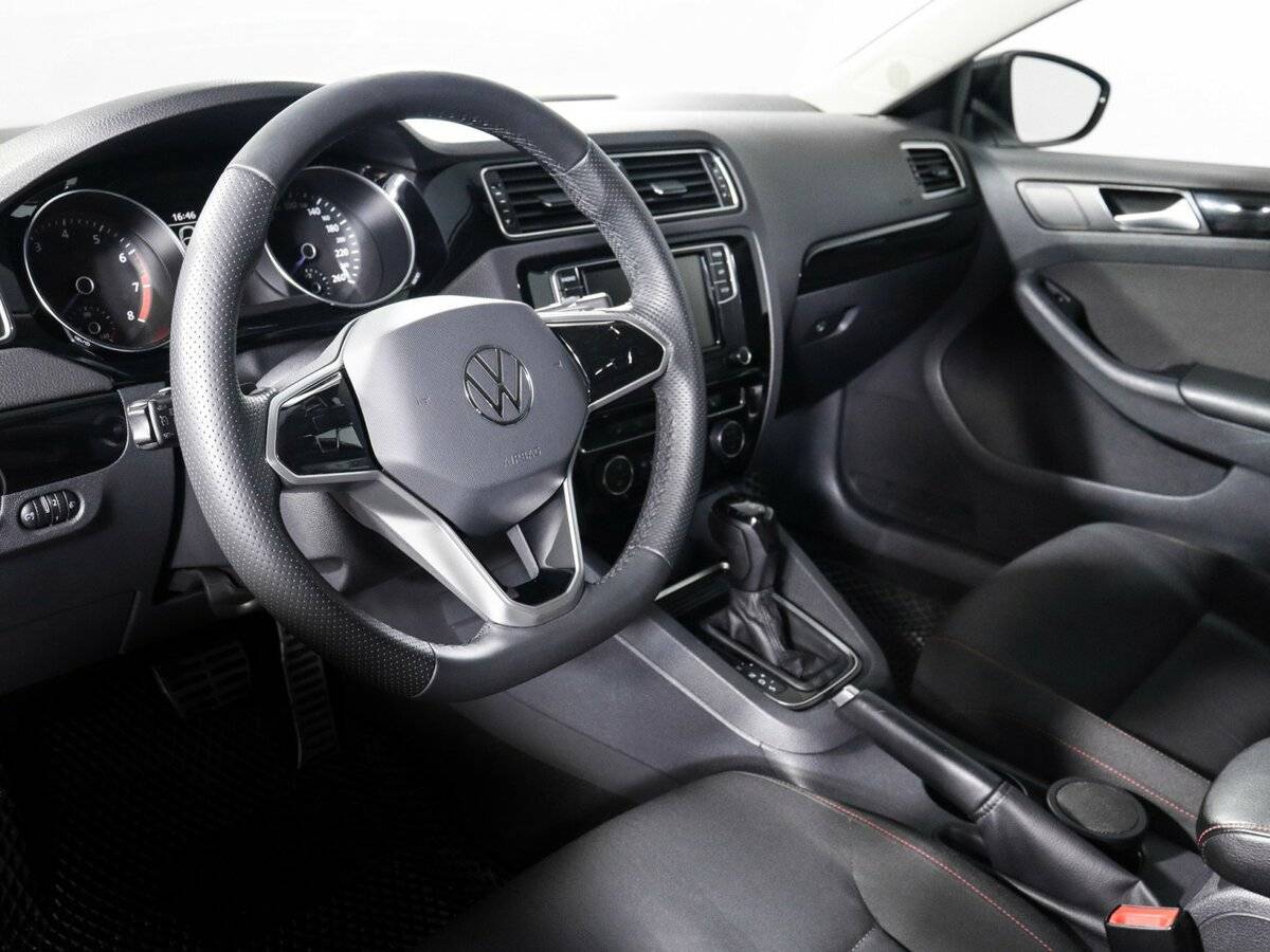 Купить Volkswagen Jetta, 2018, 126 419 км, фото №14