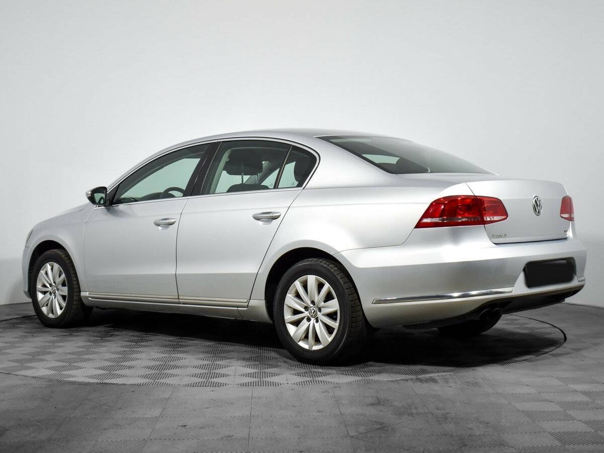 Купить Volkswagen Passat, 2012, 118 702 км, фото №7