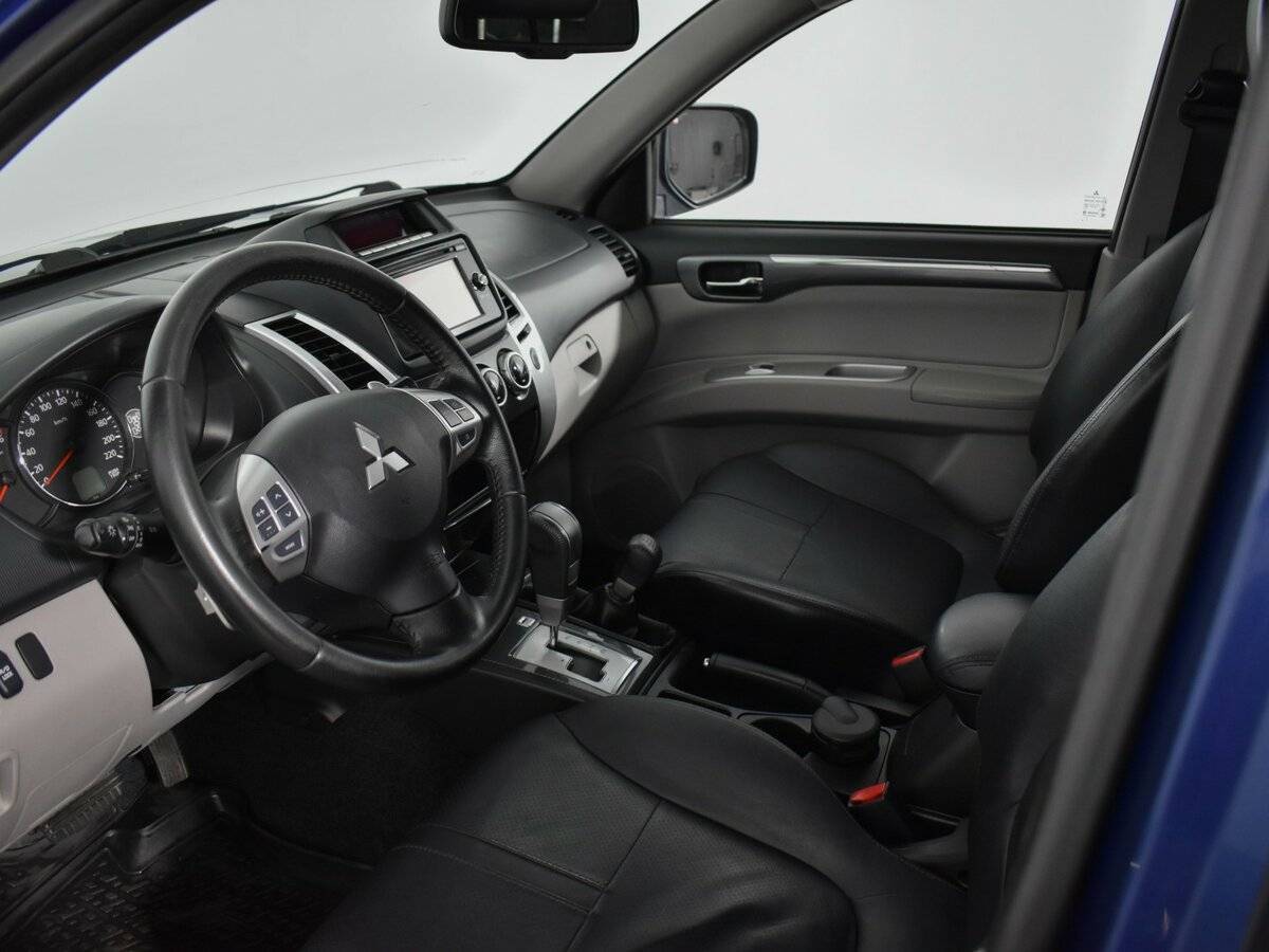 Купить Mitsubishi Pajero Sport, 2015, 100 176 км, фото №9