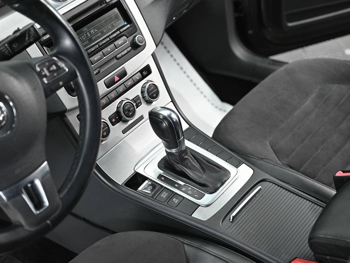 Купить Volkswagen Passat, 2012, 121 000 км, фото №12