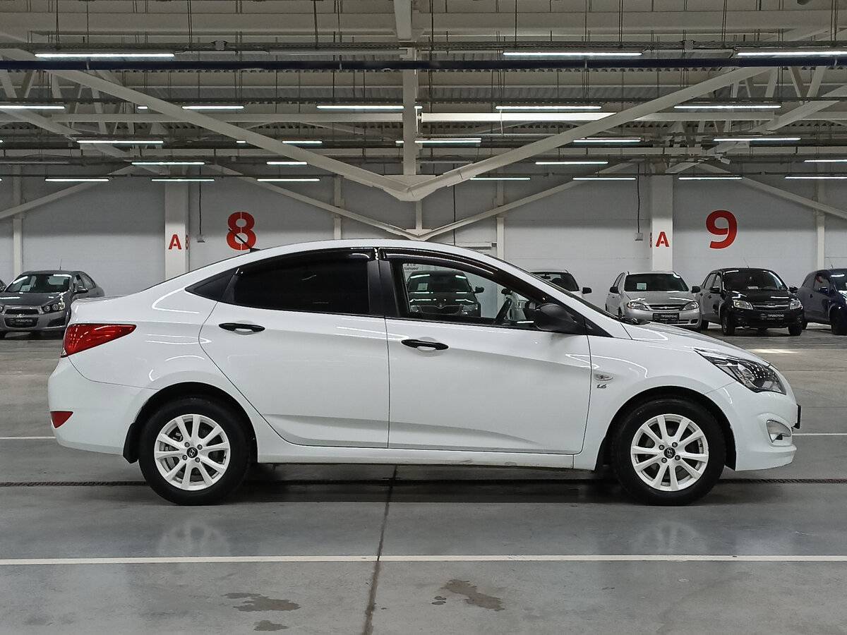 Купить Hyundai Solaris, 2015, 157 533 км, фото №4