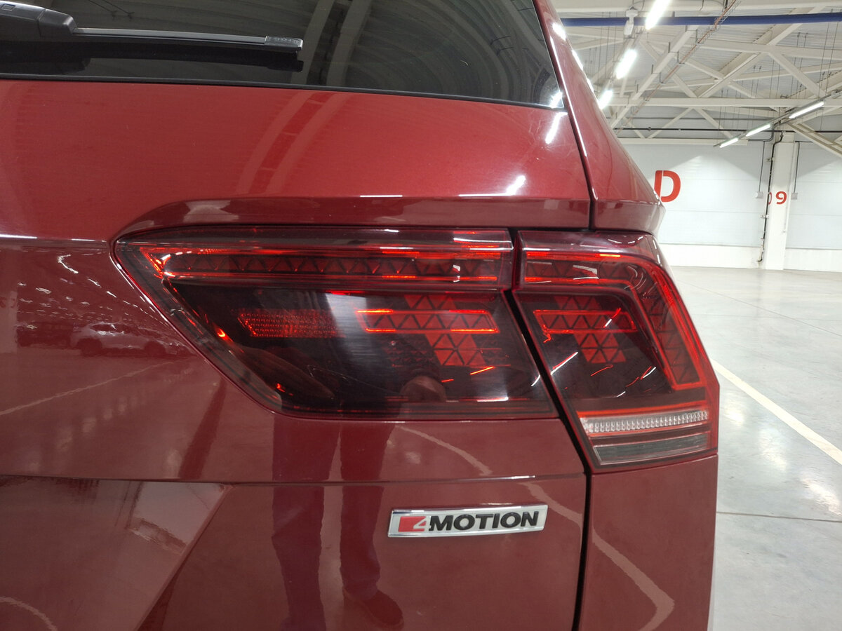 Купить Volkswagen Tiguan II, 2018, 164 822 км, фото №9