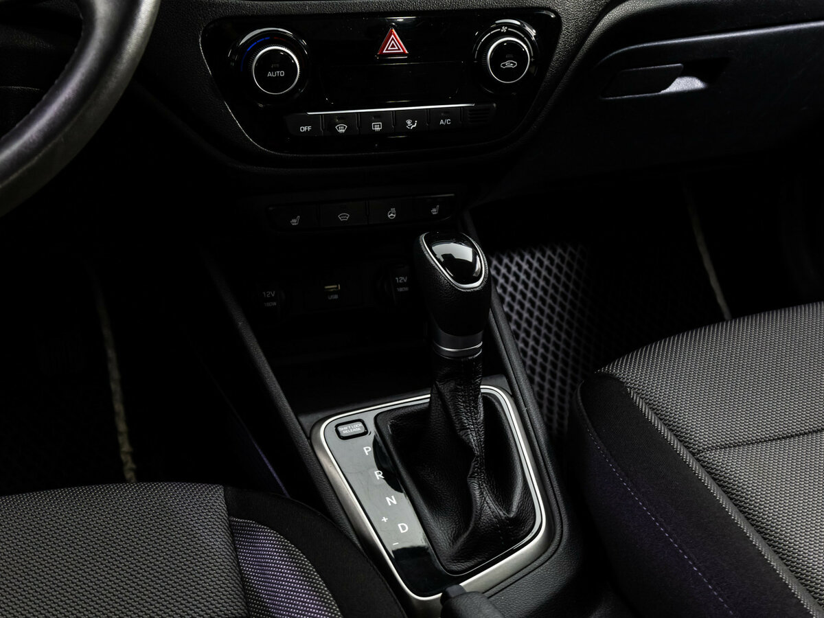 Купить Hyundai Solaris II Рестайлинг, 2021, 98 612 км, фото №10