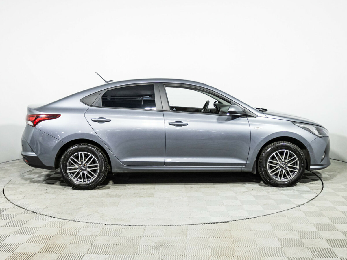 Купить Hyundai Solaris II, 2020, 42 600 км, фото №4